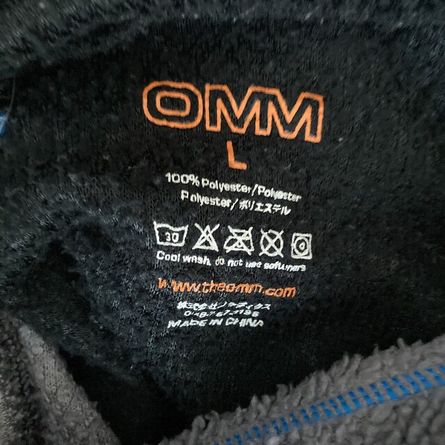 美品 OMM Core+ Hoodie Black/Gray L