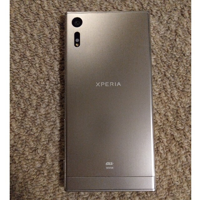 Xperia XZ sov34　シルバー 1