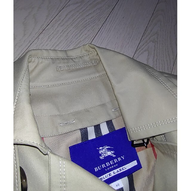 BURBERRY BLUE LABEL(バーバリーブルーレーベル)のBURBERRY　バーバリー　ＢＬＵＥ ＬＥＢＥＬブルーレーベル レディースのジャケット/アウター(トレンチコート)の商品写真