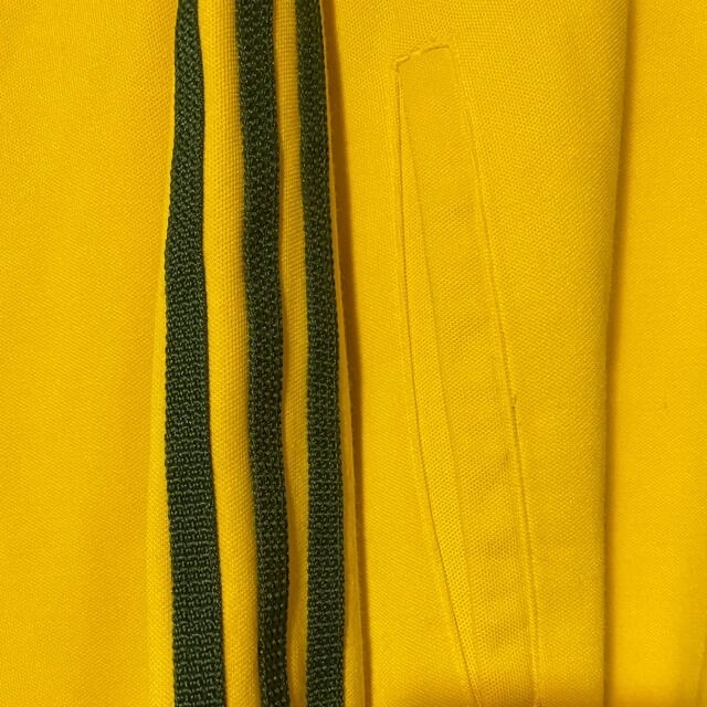 adidas(アディダス)の00s yellow adidas track jacket  メンズのトップス(ジャージ)の商品写真