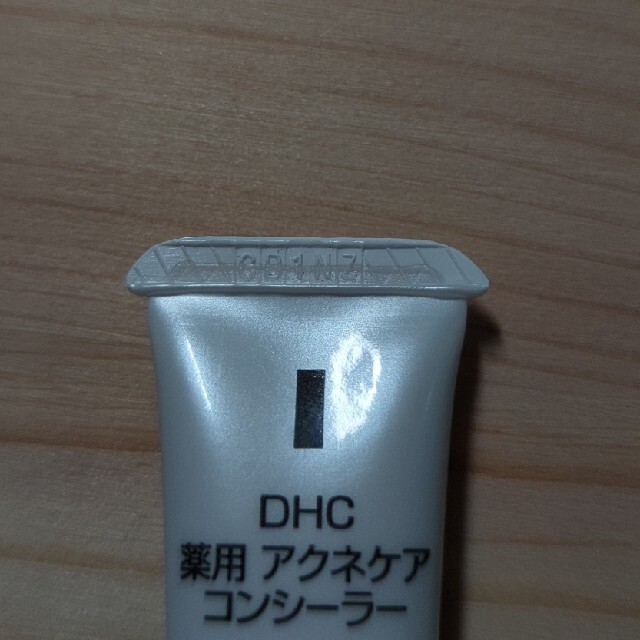 DHC(ディーエイチシー)のDHC 薬用アクネケア　コンシーラー　ナチュラルオークル02 コスメ/美容のベースメイク/化粧品(コンシーラー)の商品写真