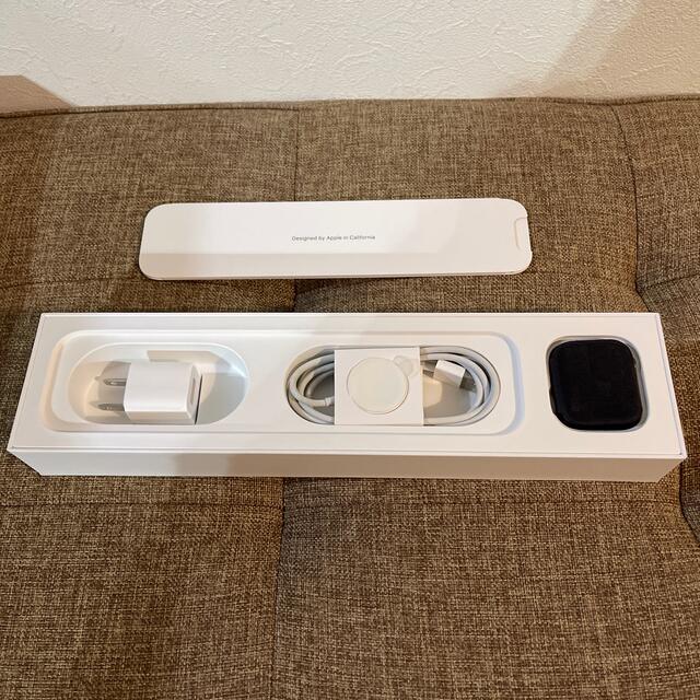 Apple Watch Series 4  40mm グレイアルミ ブラックスポ