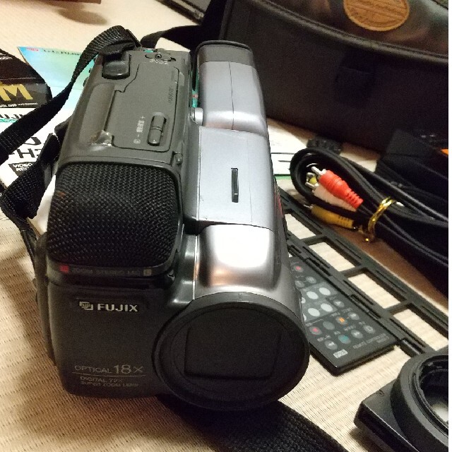 富士フイルム - ビデオカメラ FUJIX-Hi8 FH30STの通販 by yyy 富士フイルム - ビデオカメラ FUJIX-Hi8 FH30STの通販 by yyy