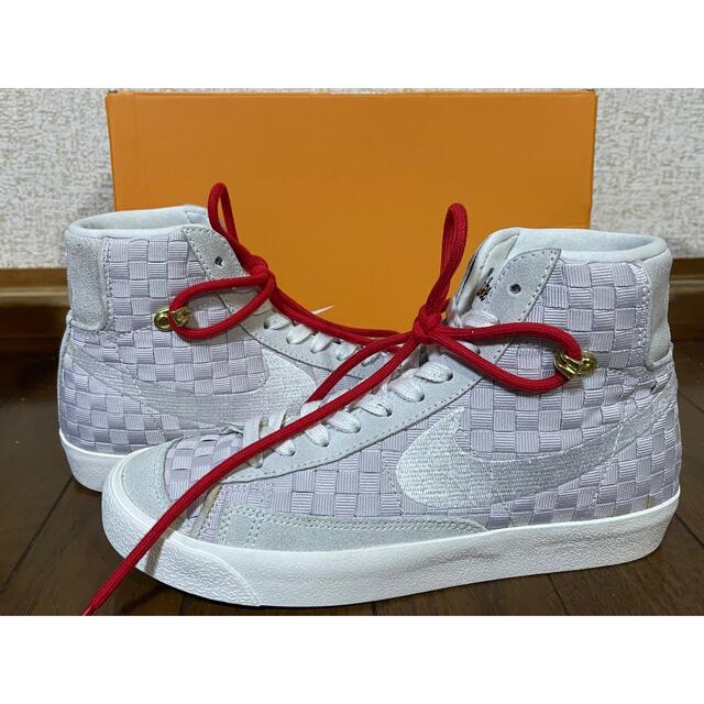 NIKE(ナイキ)のNIKE WMNS BLAZER MID 77 "SASHIKO" 23.5cm レディースの靴/シューズ(スニーカー)の商品写真