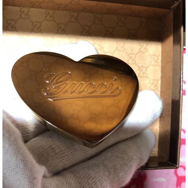 Gucci(グッチ)の⭐️グッチ　GUCCI    コンパクトミラー⭐️ハート レディースのファッション小物(ミラー)の商品写真