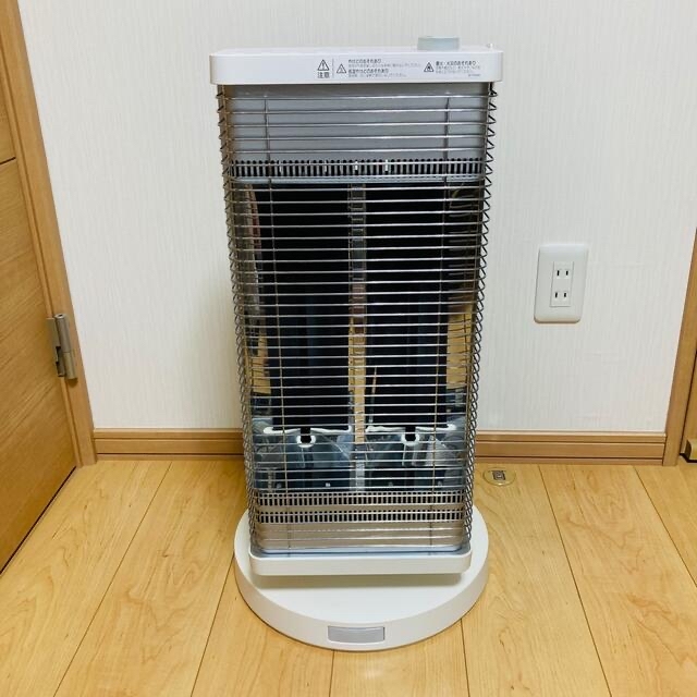 DAIKIN ダイキン セラムヒート ERFT11VS-W 遠赤外線暖房機20m切タイマー