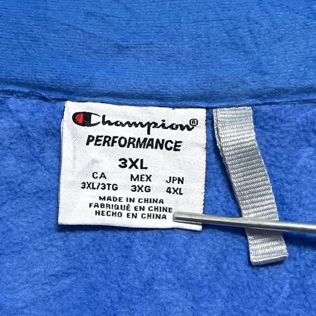 Champion(チャンピオン)のz15 US古着 Champion フリース フルジップ ジャケット 刺繍ロゴ メンズのジャケット/アウター(その他)の商品写真