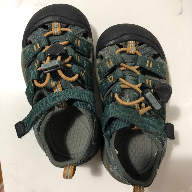 KEEN(キーン)のKEEN 水陸両用サンダル キッズ/ベビー/マタニティのキッズ靴/シューズ(15cm~)(アウトドアシューズ)の商品写真