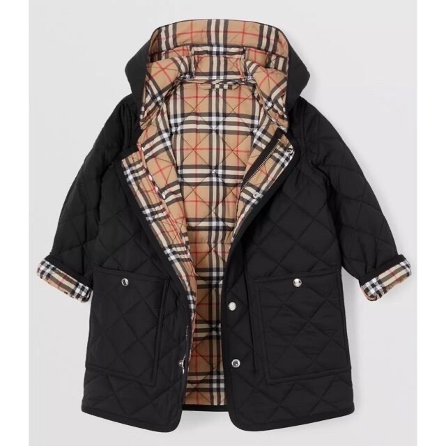 BURBERRY(バーバリー)の【限定価格】BURBERRY♡ダイアモンドキルティングナイロンフーディコート レディースのジャケット/アウター(その他)の商品写真