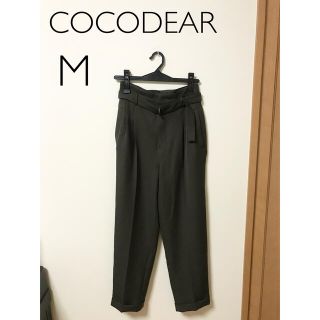 ココディール(COCO DEAL)の美品❣️秋冬おすすめ【COCODEAL 】ココディール　テーパードパンツ カーキ(カジュアルパンツ)