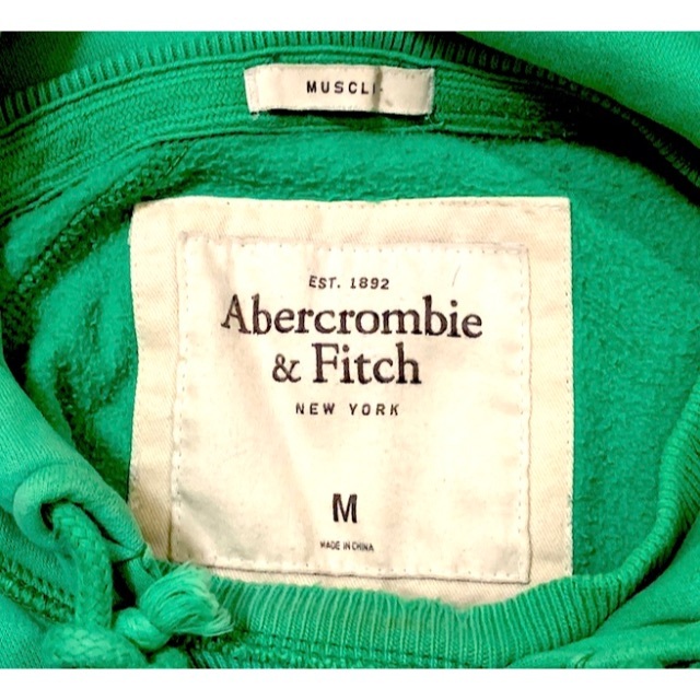 Abercrombie&Fitch(アバクロンビーアンドフィッチ)のAbercrombie&Fitch ★アバクロ パーカー★ダメージ加工★大特価！ メンズのトップス(パーカー)の商品写真