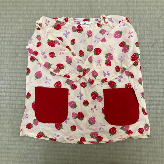 Nishiki Baby(ニシキベビー)の苺スモック(サイズ100) キッズ/ベビー/マタニティのキッズ服女の子用(90cm~)(その他)の商品写真