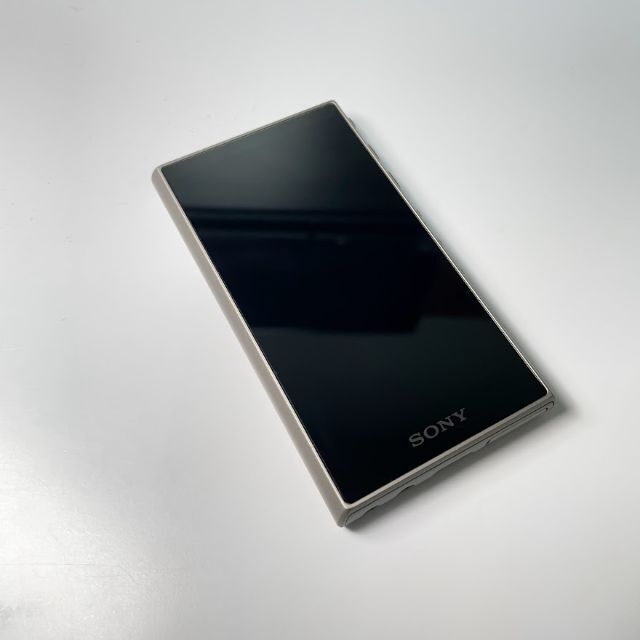 WALKMAN(ウォークマン)のソニー ウォークマン 16GB Aシリーズ NW-A105（本体のみ） スマホ/家電/カメラのオーディオ機器(ポータブルプレーヤー)の商品写真