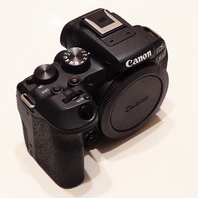 スマホ/家電/カメラキヤノン Canon EOS R10 ボディ