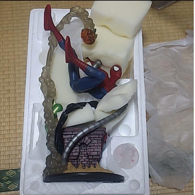 スパイダーマン　ビッグスタチュー エンタメ/ホビーのフィギュア(アメコミ)の商品写真