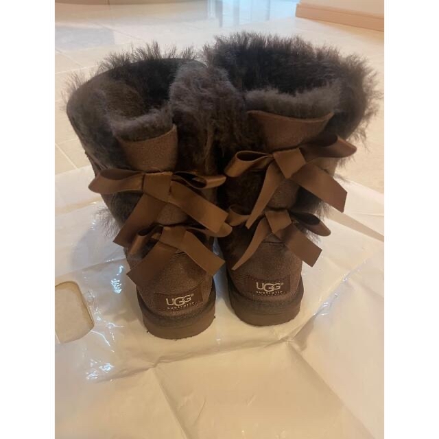 正規品UGG 22cm リボンブーツ靴/シューズ - ブーツ