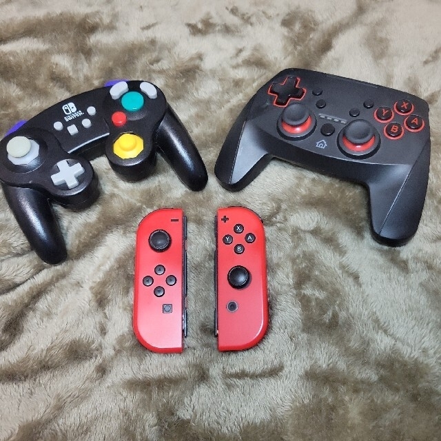 Nintendo Switch(ニンテンドースイッチ)のジャンク  Switch   Joy-Con  ジョイコン プロコントローラー エンタメ/ホビーのゲームソフト/ゲーム機本体(携帯用ゲーム機本体)の商品写真