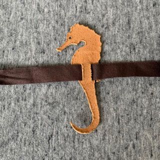 Hermes - エルメス プティ アッシュ チャーム タツノオトシゴ リボン付