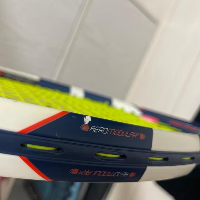 Babolat(バボラ)のbabolat pure aero フレンチオープンモデル スポーツ/アウトドアのテニス(ラケット)の商品写真