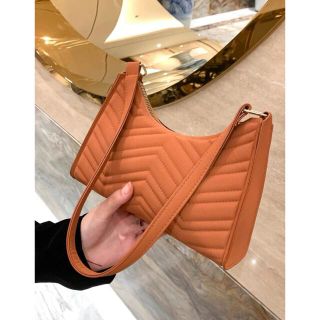 ザラ(ZARA)のミニマリスト シェプロン バゲットバッグ(ハンドバッグ)