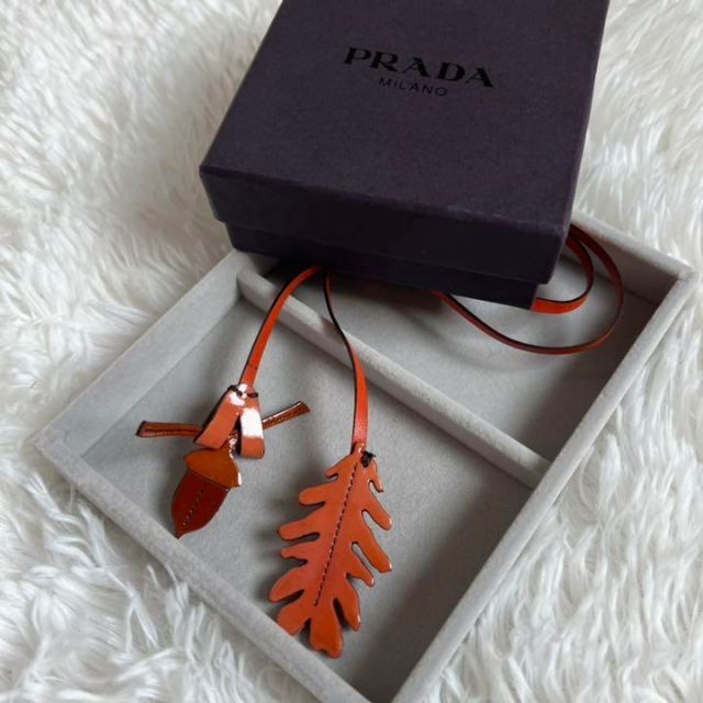 PRADA - 【箱付き！！】PRADA チョーカーの通販 by ヘティッヒ's shop｜プラダならラクマ