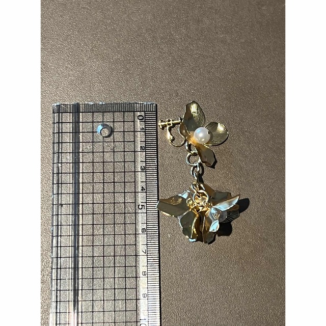ゴールド×パールにときめく💖耳飾り ハンドメイドのアクセサリー(ピアス)の商品写真