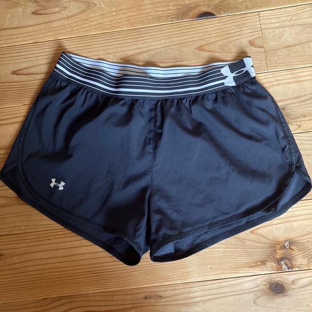 UNDER ARMOUR(アンダーアーマー)のUNDER ARMER ショートパンツ スポーツ/アウトドアのトレーニング/エクササイズ(トレーニング用品)の商品写真