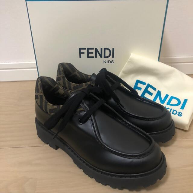 FENDI　フェンディ キッズ  FFロゴ ローファー モカシン