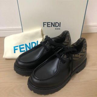 フェンディ(FENDI)のFENDI　フェンディ キッズ  FFロゴ ローファー モカシン (ローファー/革靴)