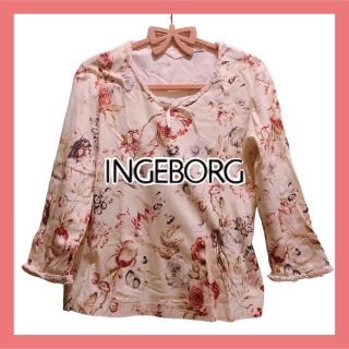 インゲボルグ(INGEBORG)の(美品)インゲボルグ INGEBORG 首周りと袖口 レース付き花柄カットソー(カットソー(長袖/七分))