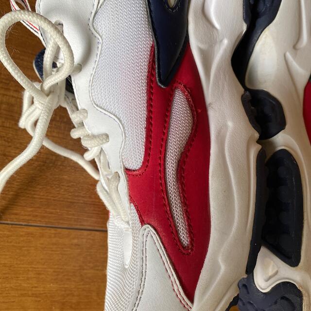 FILA(フィラ)のFILA スニーカー　23.5 レディースの靴/シューズ(スニーカー)の商品写真