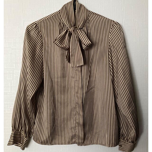 BURBERRY(バーバリー)のブラウス　ボウタイ　長袖　秋物　 レディースのトップス(シャツ/ブラウス(長袖/七分))の商品写真