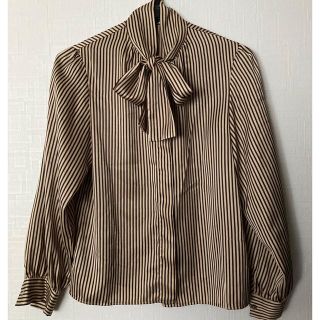 バーバリー(BURBERRY)のブラウス　ボウタイ　長袖　秋物　(シャツ/ブラウス(長袖/七分))