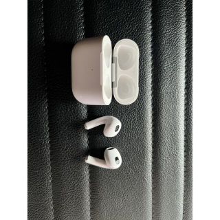 アップル(Apple)のAirPods 第3世代(ストラップ/イヤホンジャック)