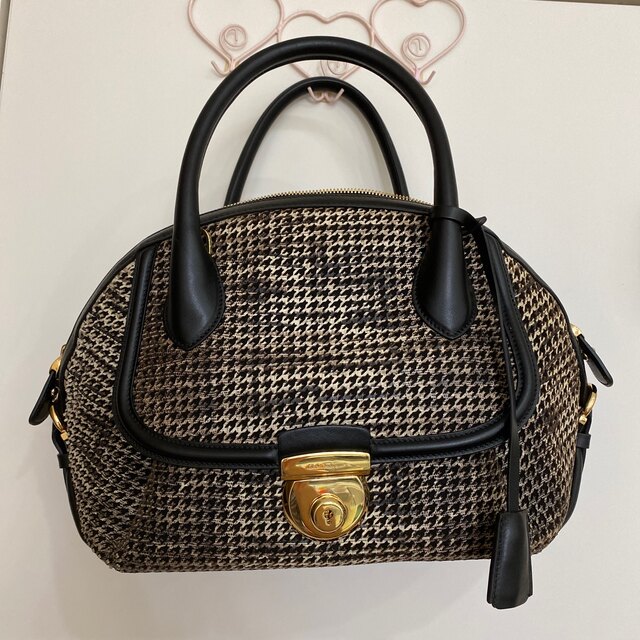 Salvatore Ferragamo - ☆再値下げしました☆ フェラガモ バッグの通販