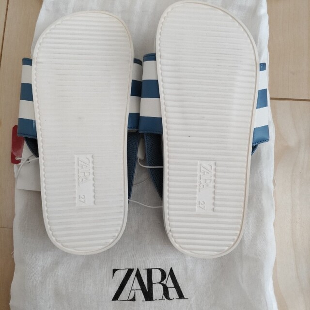 ZARA KIDS(ザラキッズ)の【新品未使用】ZARA スヌーピーサンダル17.5cm キッズ/ベビー/マタニティのキッズ靴/シューズ(15cm~)(サンダル)の商品写真