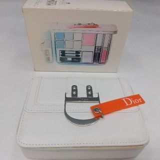 Christian Dior - ディオール メイクボックス 未使用品の通販 by Ok's Christian Dior - ディオール メイクボックス 未使用品の通販 by Ok's