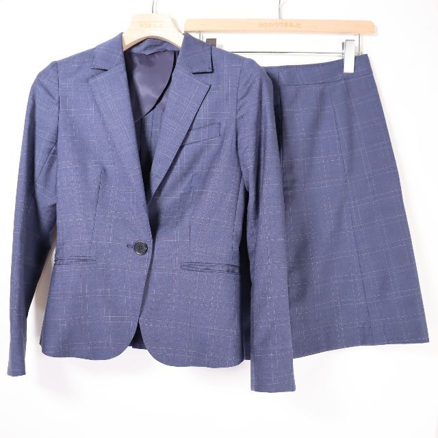 THE SUIT COMPANY(スーツカンパニー)のスーツカンパニー　ウール100%　スカートスーツ　薄紺（ピンクチェック）USED レディースのフォーマル/ドレス(スーツ)の商品写真