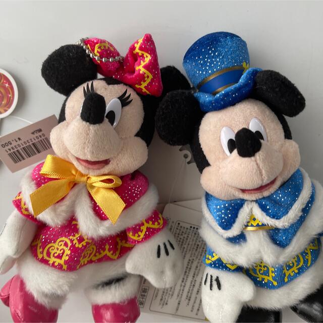 Disney(ディズニー)の東京ディズニーランド　ミッキーマウス　ミニーマウスぬいぐるみバッチ　クリスマス エンタメ/ホビーのおもちゃ/ぬいぐるみ(キャラクターグッズ)の商品写真