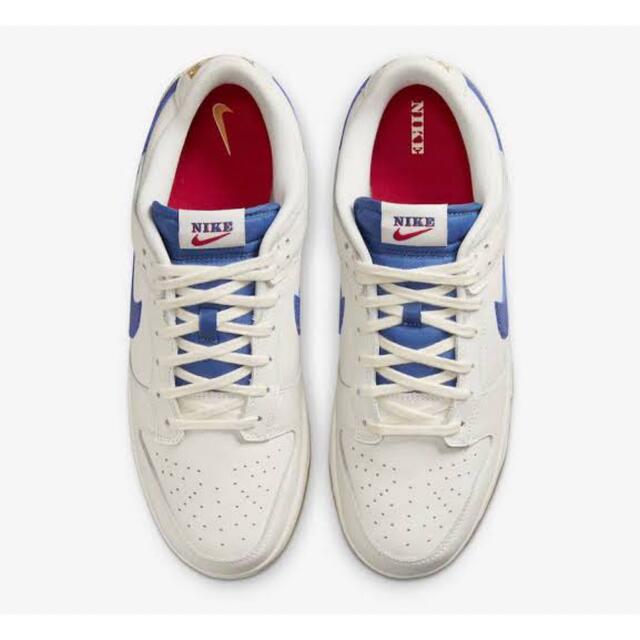 NIKE(ナイキ)の27 NIKE DUNK LOW SE Royal / Gum メンズの靴/シューズ(スニーカー)の商品写真