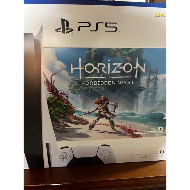 PlayStation 5 “Horizon Forbidden West” 同