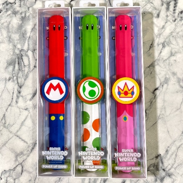 【美品】ユニバ　マリオ　パワーアップバンド　マリオ　ヨッシー　ピーチ　3本セットのサムネイル