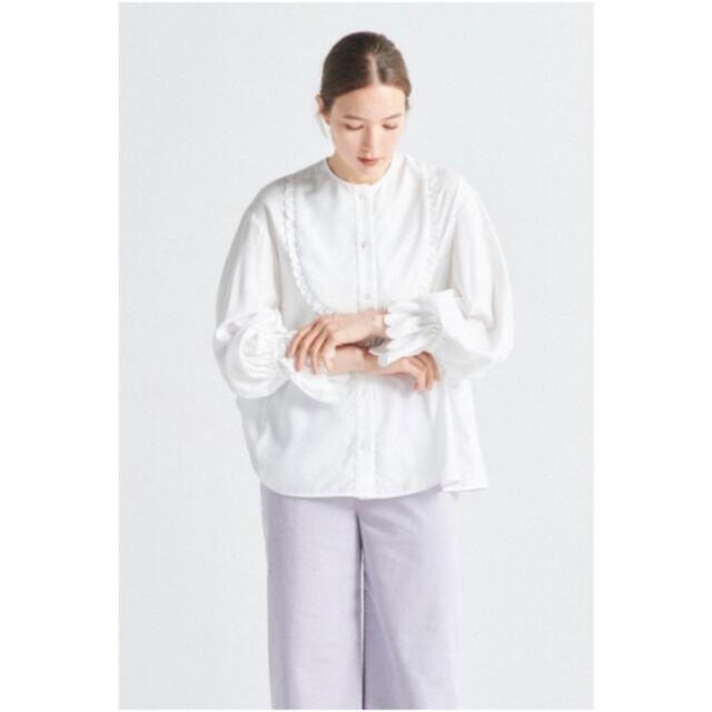 青空★新品★yori同デザイン★スカラップカットワークブラウス★Mサイズ