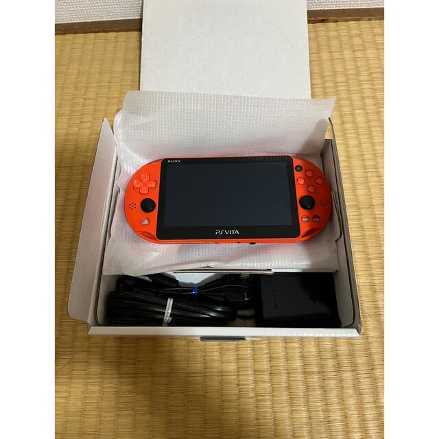 PlayStation®Vita（PCH-2000シリーズ） Wi-Fiモデル…