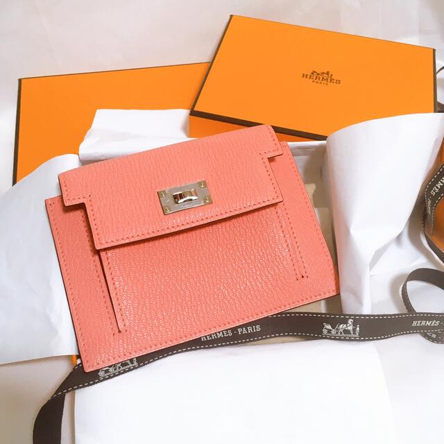 Hermes(エルメス)の専用♡新品同様♡HERMES  ケリーポケットコンパクト 正規品 レディースのファッション小物(財布)の商品写真