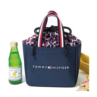 タカラジマシャ(宝島社)の【未開封】Sweet 11月号付録　TOMMY HILFIGER  ランチトート(弁当用品)