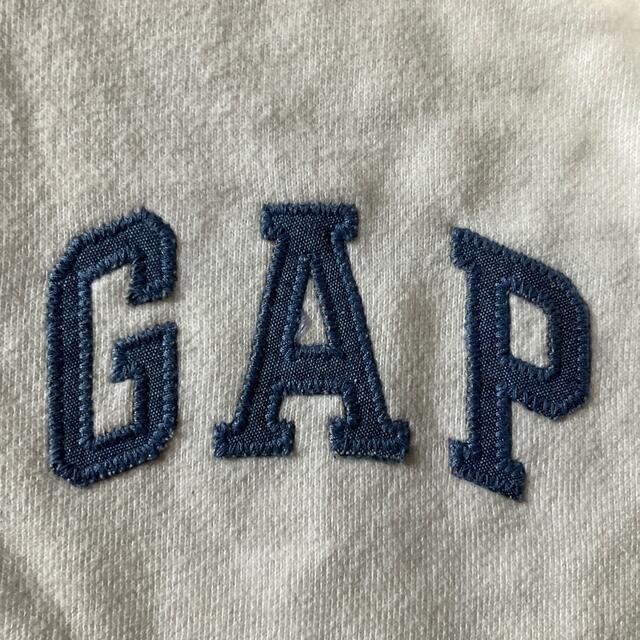 GAP(ギャップ)のGAP  ジップアップ　パーカー　白 レディースのトップス(パーカー)の商品写真