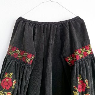 コーデュロイブラウス ウクライナ刺繍 コーデュロイトップス 花柄ブラウス
