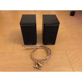 ケンウッド(KENWOOD)のKENWOOD 小型スピーカー　ケーブル付き(スピーカー)