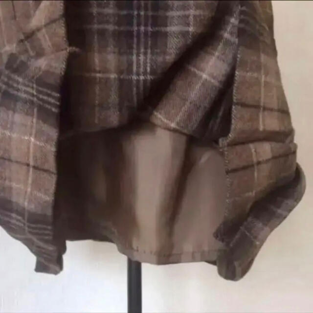 ウール　ボックスプリーツスカート ブラウン系 チェック柄 ベルト付き 64 レディースのスカート(ひざ丈スカート)の商品写真